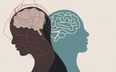 Dos perfiles de cabeza, uno con un cerebro enredado y otro con un cerebro claro, simbolizan la complejidad de una enfermedad multifactorial.