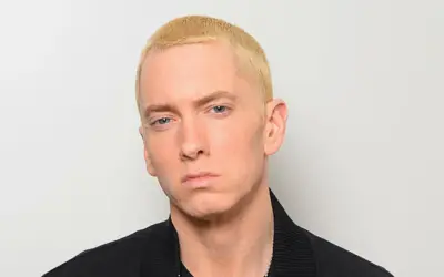 Co to jest Eminem? Poznaj jego życie, karierę i wpływ na muzykę