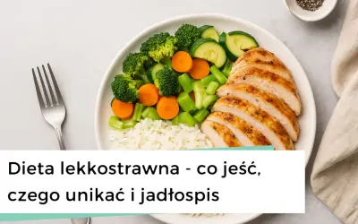 Na talerzu grillowany kurczak, ryż i warzywa. Idealne składniki na dietę lekkostrawną.