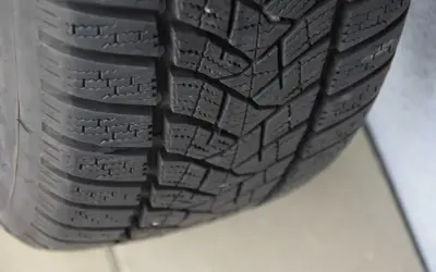 Bieżnik opony zimowej do Citroen Berlingo. Sprawdź rozmiar opon, by zapewnić bezpieczeństwo.