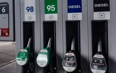 Ropa to benzyna czy diesel: kluczowe różnice, które musisz znać