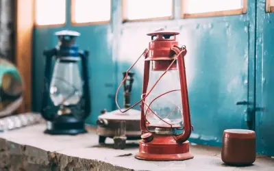 Kiedy powstała lampa naftowa? Odkryj jej fascynującą historię