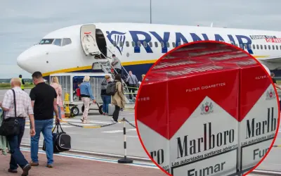 Pasażerowie wsiadają do samolotu Ryanair. W tle zbliżenie na paczki papierosów Marlboro, sugerujące pytanie: czy można mieć papierosy w bagażu podręcznym?