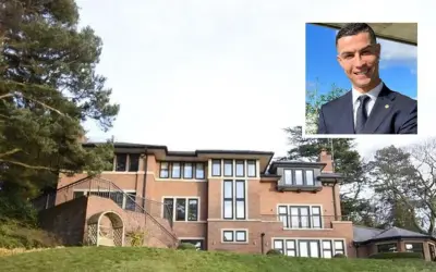 Dom Cristiano Ronaldo, w jakim kraju mieszka, to imponująca posiadłość w Anglii.