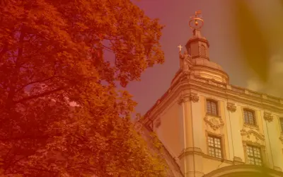 Uniwersytet a akademia: kluczowe różnice, które musisz znać