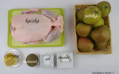Kaczka, jabłka, cytryna, majeranek, sól i smalec – składniki na tradycyjne nadzienie do kaczki.