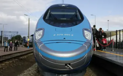 Pendolino Kraków-Gdańsk: poznaj cenę podróży tym nowoczesnym pociągiem.