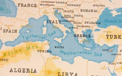 Mapa Europy i Afryki Północnej. Widać Morze Śródziemne, Morze Tyrreńskie, Włochy, Grecję, Tunezję, Algierię. Kreta jakie morze? Morze Śródziemne.