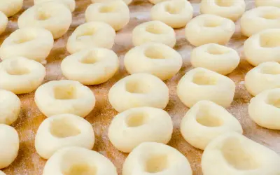 Ile kcal ma kluska śląska? Zaskakujące fakty o kaloriach w daniu