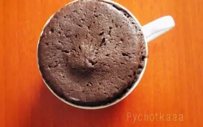 Ciastko w mikrofali: puszysty deser w 2 minuty (bez wpadek!)