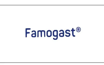 Niebieski napis Famogast® na białym tle.
