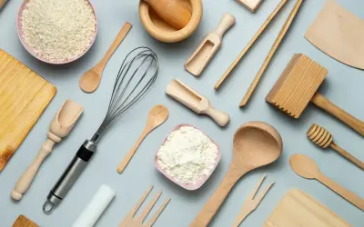 Drewniane akcesoria kuchenne – połączenie funkcjonalności, trwałości i naturalnego stylu