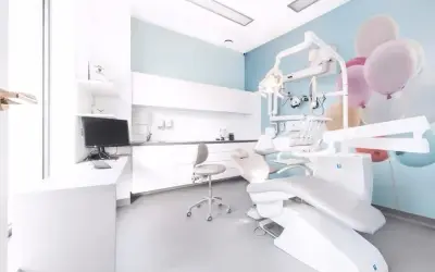 Jak znaleźć dobrego dentystę na Bielanach w Warszawie?