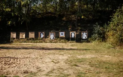 Gdzie można strzelać z broni czarnoprochowej? Praktyczny przewodnik dla początkujących