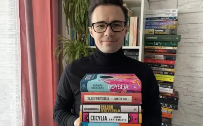 Kolekcja książek, w tym "Odyssea" i "Reguły gry" Colsona Whiteheada. Może to być początek przygody z serią o Jacku Reacherze, lee child.