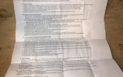 Instrukcja jak ustawić programator czasowy elektroniczny. Opisuje funkcje zegara, programowanie grup, odliczanie i tryb losowy.