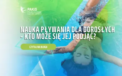 Kobieta pływa na plecach w basenie, z napisem "Nauka pływania dla dorosłych".