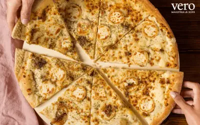 Pizza we Włoszech: Jedz jak Włoch i uniknij faux pas!