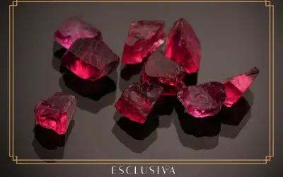 Surowe rubiny o intensywnym, różowo-czerwonym zabarwieniu. Zastanawiasz się, ile kosztuje rubin? Te kamienie zachwycają blaskiem.