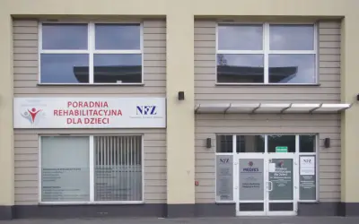 Rehabilitacja dzieci NFZ: Jak zdobyć wsparcie i pokonać kolejki?