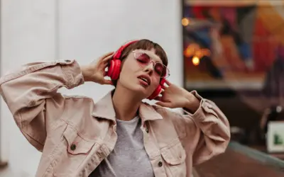 Dźwięki szczęścia: dlaczego muzyka jest tak ważna w tworzeniu atmosfery platformy rozrywkowej online