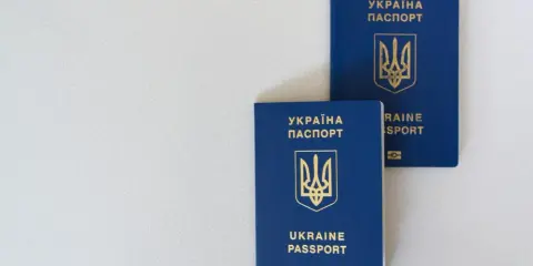 Paszport: ile trwa oczekiwanie? Sprawdź, jak to przyspieszyć!