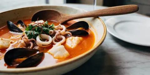Soupe de poisson maison : le secret des chefs pour une saveur unique