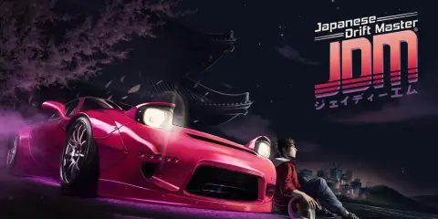 Japońska gra komputerowa "Japanese Drift Master" z różowym samochodem i młodym kierowcą pod kwitnącą wiśnią i nocnym miastem.
