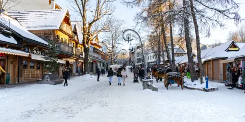 Ile kosztuje nocleg w Zakopanem? Ceny, porady, jak zaoszczędzić.