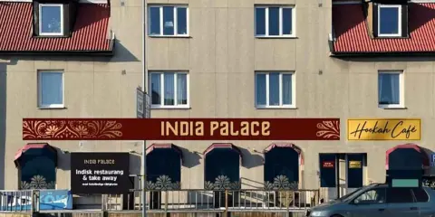 Indiska restauranger Karlstad: India Palace, en indisk restaurang och take away, med en Hookah Café bredvid.