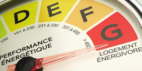 Indicateur de performance énergétique : la lettre G signale un logement énergivore, potentiellement sujet à interdiction de vente.