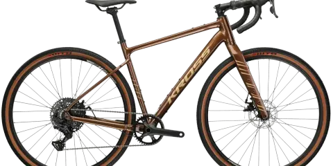 Brązowy rower gravelowy Kross Esker 2.0 Gen 2 z napędem i hamulcami tarczowymi.