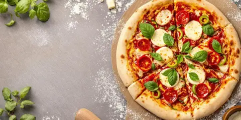 Pizza maison parfaite : mes secrets pour une pâte et cuisson réussies