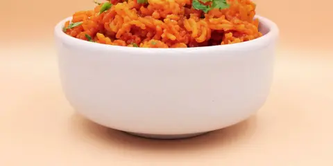 Ryż z curry: Opanuj sypkość i smak w 15 minut!
