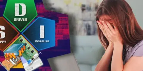 Verzweifelte Frau vor Laptop, während auf der linken Seite "DRIVER INSTALLER" und Computerteile zu sehen sind. Windows Treiber installieren kann frustrierend sein.