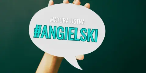 Dłoń trzyma dymek z napisem "MATURA USTNA #ANGIELSKI".