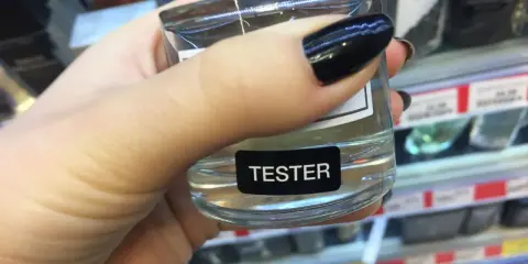 Testery perfum: Jak kupić oryginał i uniknąć podróbek?