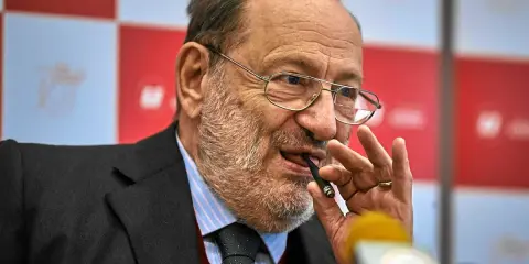 Umberto Eco: Kto czyta, żyje podwójnie odkryj jego moc