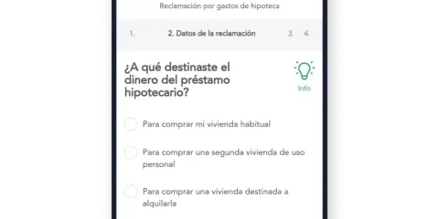 Formulario de reclamador.es para reclamaciones BBVA sobre gastos de hipoteca. Pregunta sobre el destino del dinero del préstamo.