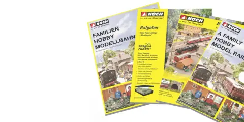 Broschüren für die Faszination Modellbau: Familien Hobby Modellbahn und A Family Hobby Model Railway, mit detaillierten Anlagen und Anleitungen.