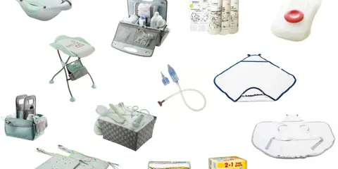 Kompletna wyprawka dla niemowlaka: wanienka, przewijak, kosmetyki, akcesoria do kąpieli i pielęgnacji, pieluchy.