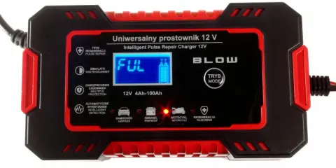 Uniwersalny prostownik 12V BLOW z funkcją regeneracji. Idealny wybór, jaki prostownik do motocykla, samochodu, AMG/żel. Wyświetlacz pokazuje "FUL".