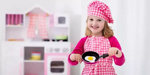 Kuchnia zabawkowa: Jaka najlepsza dla Twojego dziecka? Poradnik