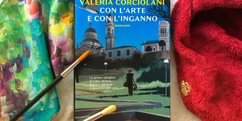 Il libro "Con l'arte e con l'inganno" di Valeria Corciolani, primo di una serie, è pronto per essere letto.