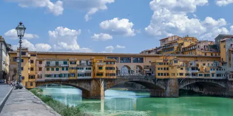 Ponte Vecchio a Firenze, un'icona da non perdere se ti chiedi cosa vedere a Firenze in un giorno.