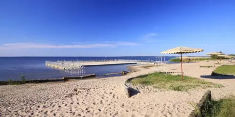 Szybko nad morze ze Szczecina? Najbliższe plaże i porady eksperta