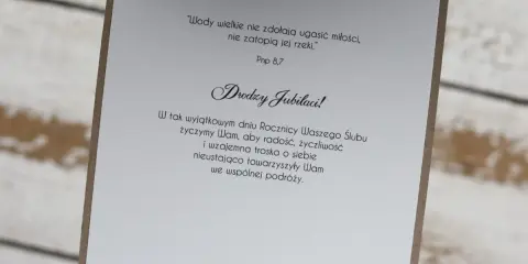 Gratulacje z okazji Rocznicy Ślubu! Niech miłość trwa wiecznie, jak diamentowe gody, ile to lat? 60 lat wspólnej podróży!
