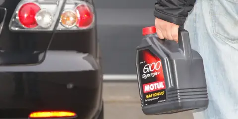 Idealny olej Motul? Dobierz go z ekspertem i uniknij awarii!