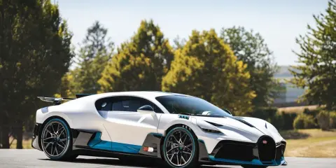 Ile kosztuje Bugatti Divo? Cena, podatki, rynek wtórny i unikatowość.