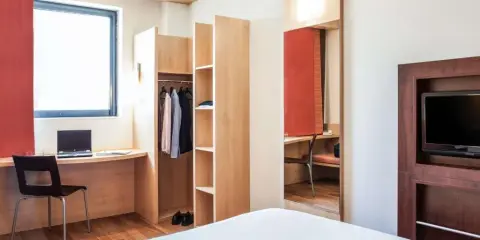 Hotel Ibis en Ripollet: comodidad y servicios para tu estancia ideal